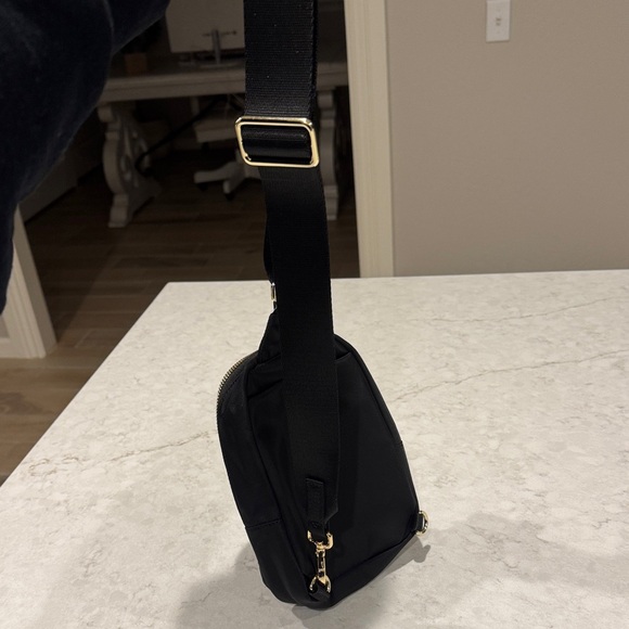 lululemon athletica Black Crossbody Bag with Gold Accents - Picture 4 of 6